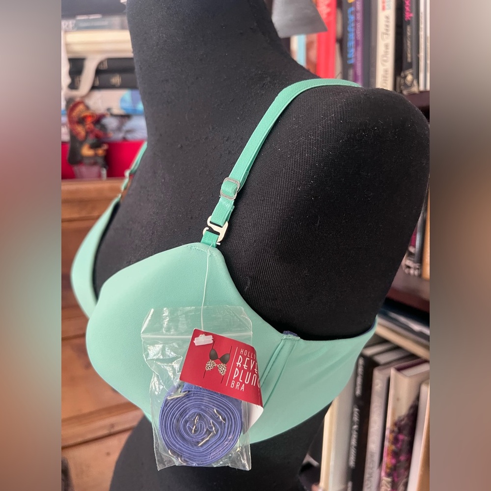 Frederick's of Hollywood Green Mint green push up bra New.